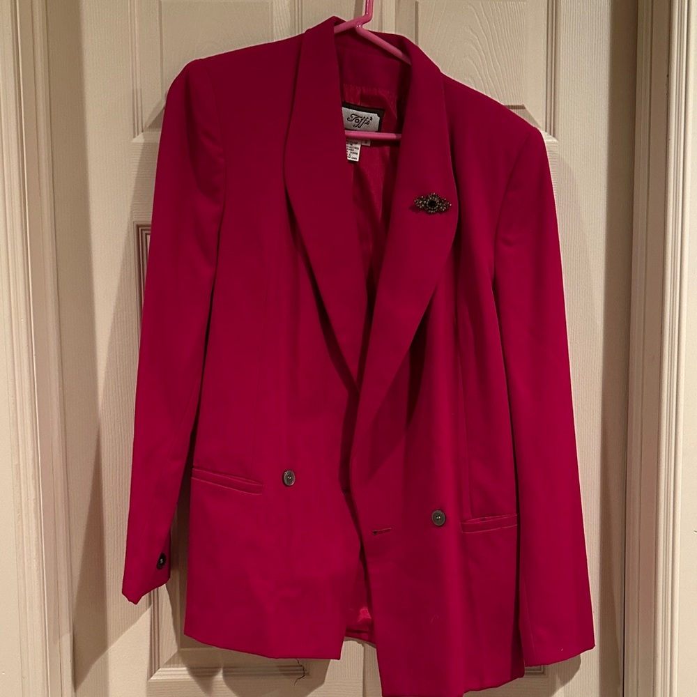 Topps Fuchsia Double-Button Women's Blazer